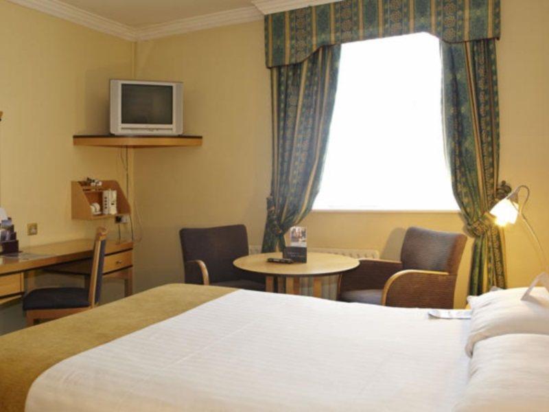 Tower Hotel & Leisure Centre Waterford Bagian luar foto