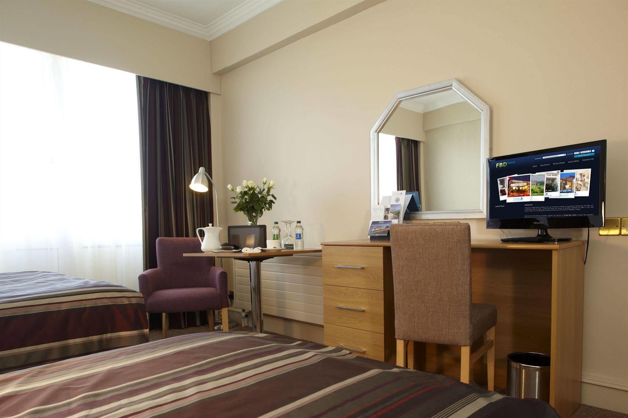Tower Hotel & Leisure Centre Waterford Bagian luar foto